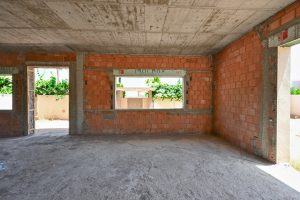 Villa semi-finie 