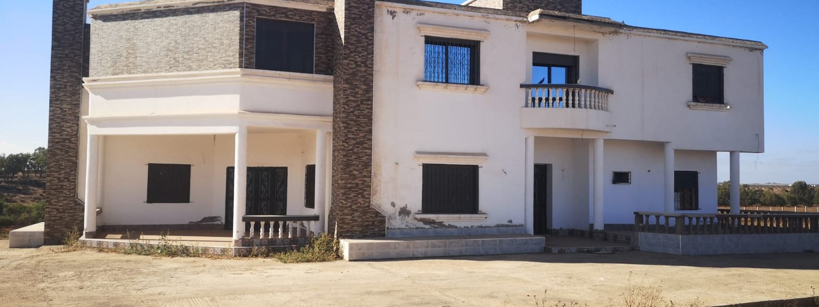 Villa avec grand terrain