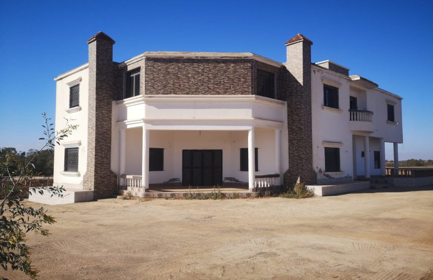 Villa avec grand terrain