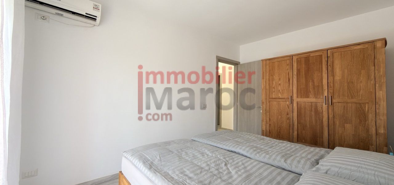 Chambre meublée avec grand placard – appartement à louer à Marrakech, Samlalia