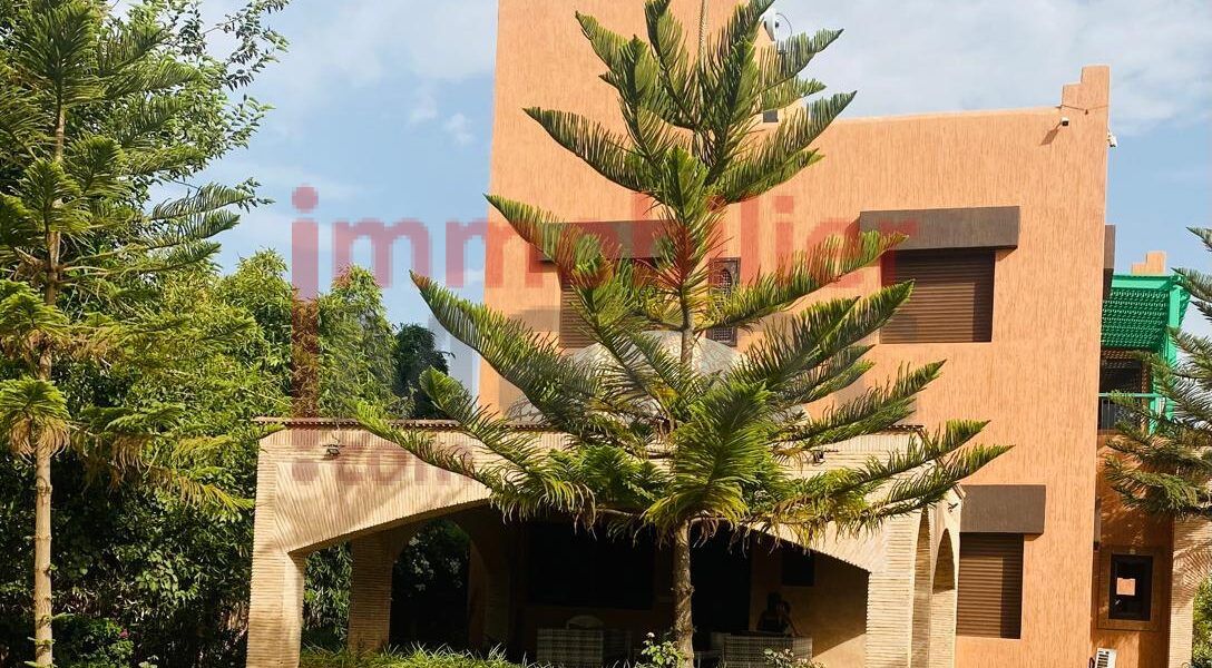 Villa à Vendre – Route de l’Ourika, 25 km de Marrakech | 5 Chambres | Piscine | Vue Atlas