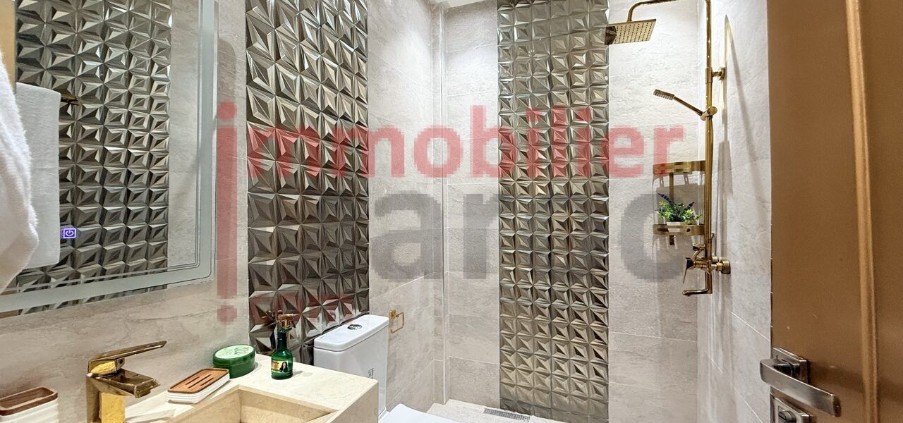 Villa avec piscine à vendre ou à louer – 260 m² – À 10 min de Marrakech