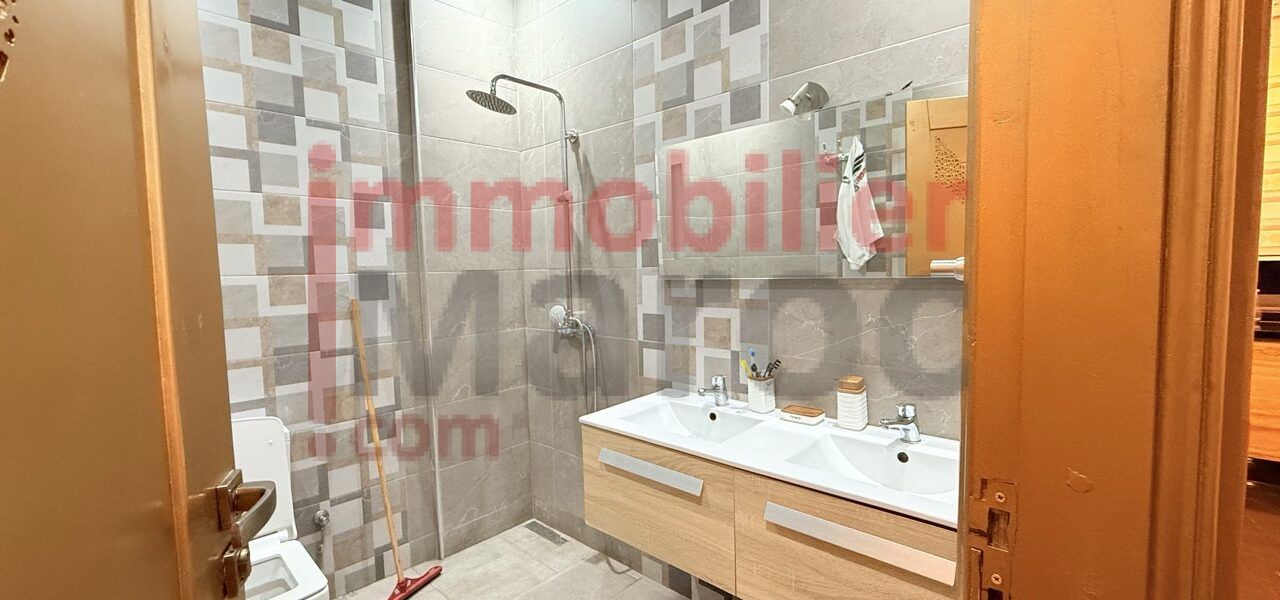 Villa avec piscine à vendre ou à louer – 260 m² – À 10 min de Marrakech