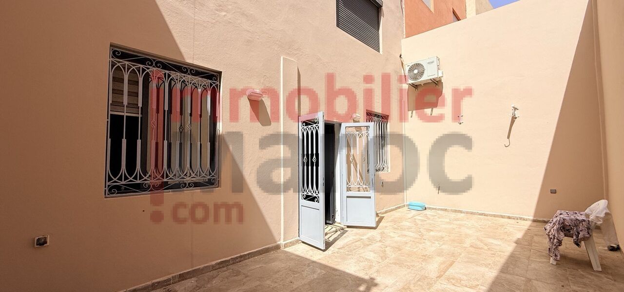 Villa avec piscine à vendre ou à louer – 260 m² – À 10 min de Marrakech