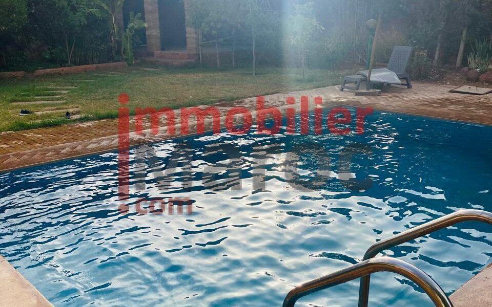 Villa à Vendre – Route de l’Ourika, 25 km de Marrakech | 5 Chambres | Piscine | Vue Atlas