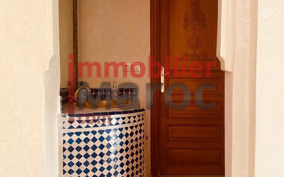 Villa à Vendre – Route de l’Ourika, 25 km de Marrakech | 5 Chambres | Piscine | Vue Atlas