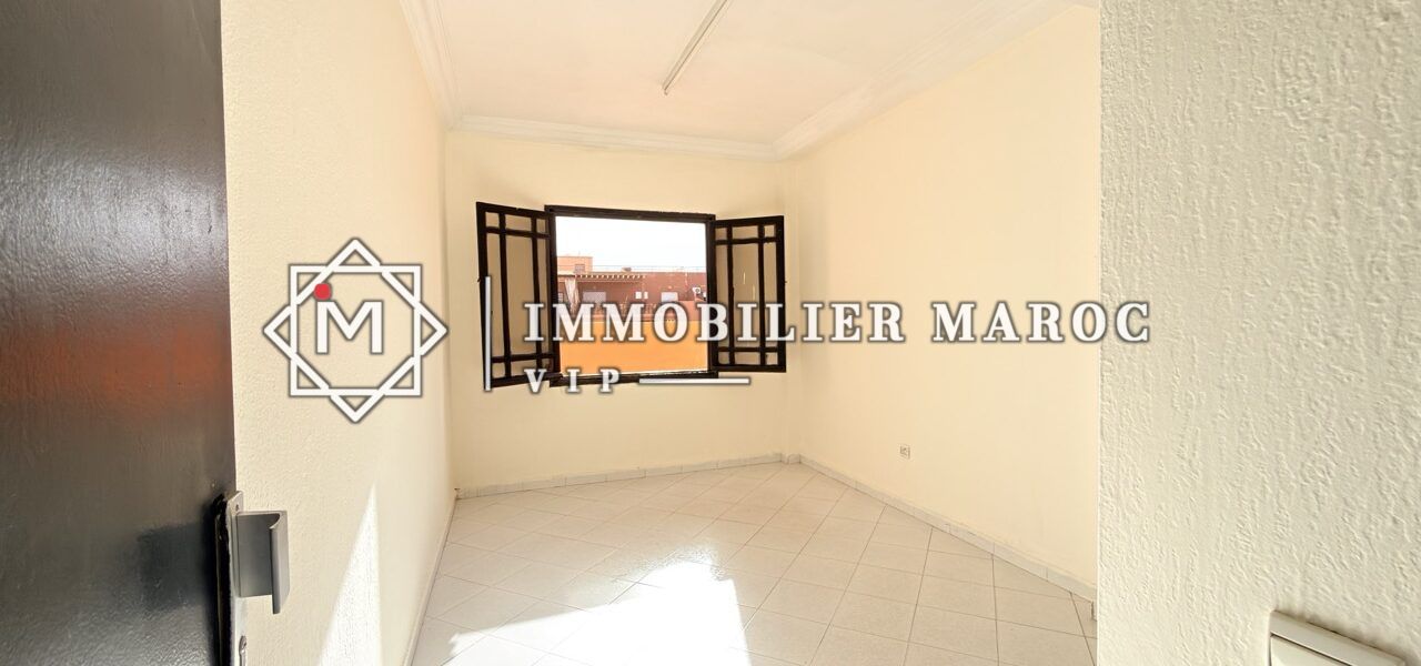 Pièce lumineuse du bureau de 90 m² à louer à Guéliz, Marrakech