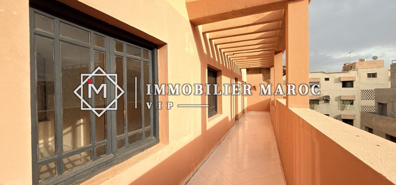 Terrasse avec pergola du bureau à louer au 5e étage, Guéliz, Marrakech