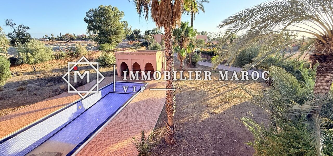 Vue d'ensemble de la piscine du riad 1 – projet touristique à vendre Palmeraie Marrakech