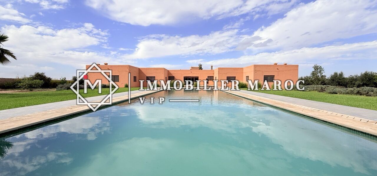 Villa de Plain-Pied à Vendre Route d’Amizmiz, Marrakech – 4 Suites, Piscine, Vue Atlas, 1 Hectare