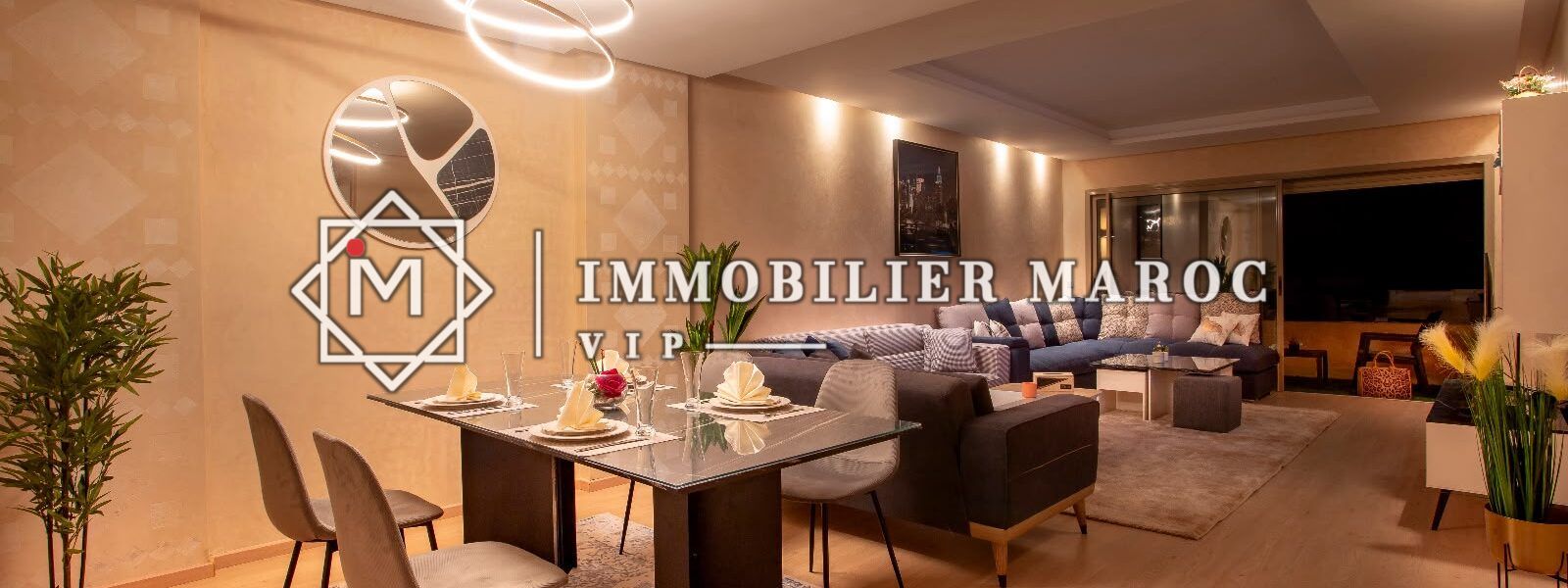 Salle à manger ouverte sur le salon, appartement meublé à louer à Prestigia, Marrakech