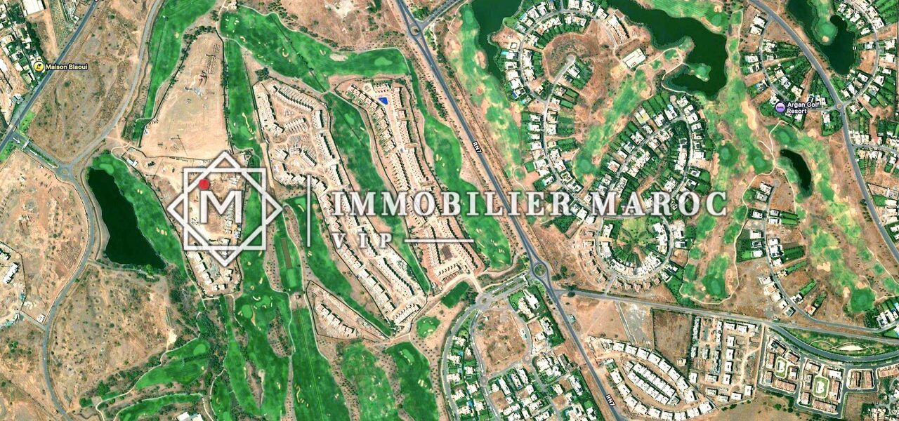 Vue satellite du secteur de la route de Tahannaout (RN7) au sud de Marrakech, où se situe le terrain de 6,5 ha à vendre