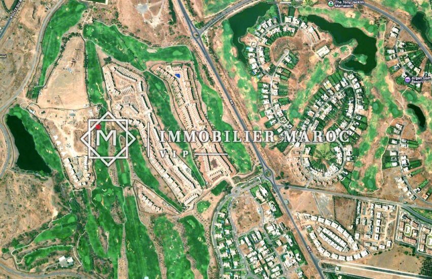 Vue satellite du secteur de la route de Tahannaout (RN7) au sud de Marrakech, où se situe le terrain de 6,5 ha à vendre