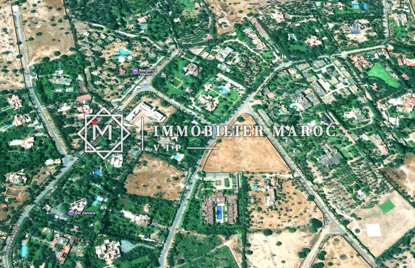 Vue satellite du terrain de 7 ha à vendre sur le circuit de la Palmeraie, Marrakech
